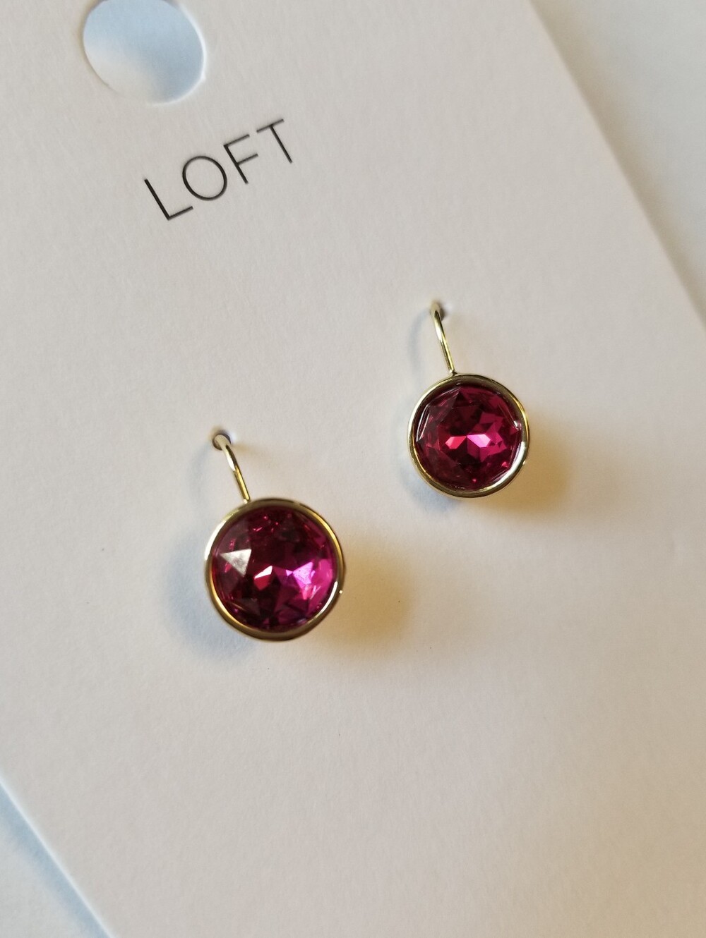 ❗LOFT Fuchsia Rhinestone Drop Dainty Statement Earrings❗